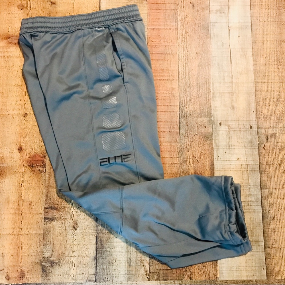 NWOT Nike Elite Joggers